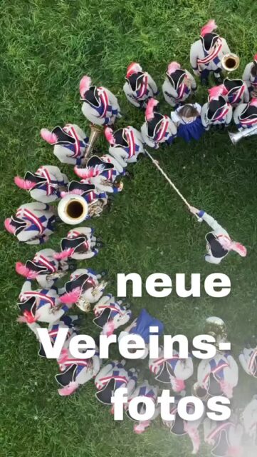 🎶📸 Behind the Scenes!📸🎶

Wir haben unsere neuen Vereinsfotos gemacht – und dabei ging es nicht nur um perfekte Posen, sondern auch um ganz viel Teamgeist, Spaß und musikalische Leidenschaft! 💙🎺🥁🎷

Das Ergebnis kann sich sehen lassen (bald mehr dazu 😉).